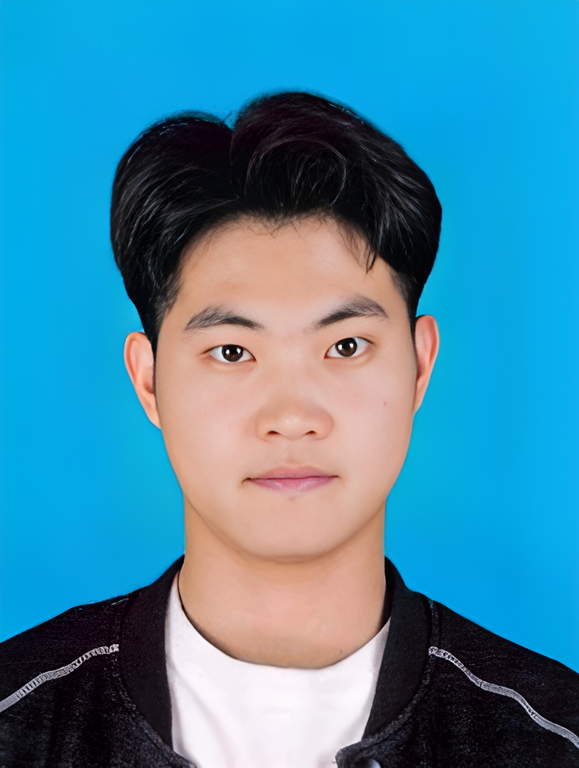 校友说 ｜ 美术学院学子李庆瑞：绘梦丹青逐光行 艺路笃行入央企